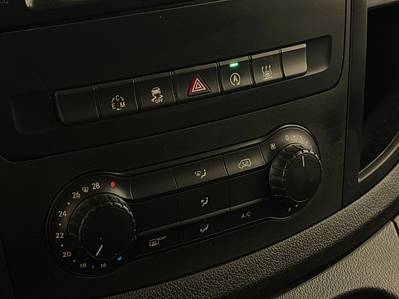 Mercedes-Benz Vito 119 23 of 28