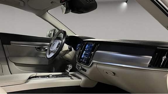 Volvo V90 7 of 9
