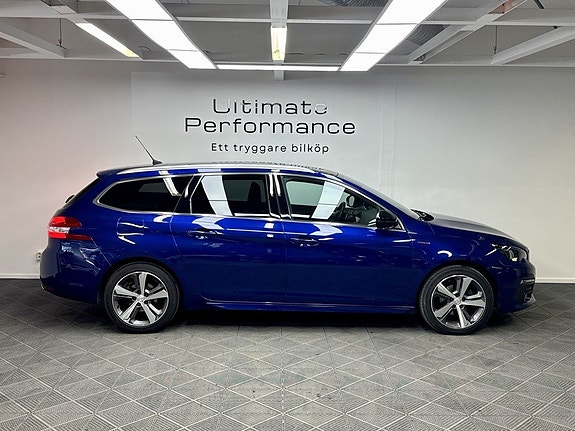 Peugeot 308 SW 4 of 5