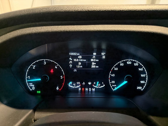 Ford Transit 16 of 19