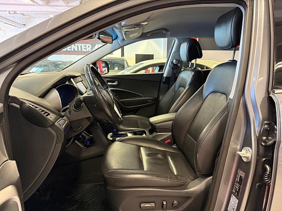 Hyundai Santa Fe 19 of 30