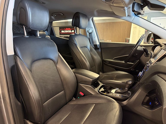 Hyundai Santa Fe 27 of 30