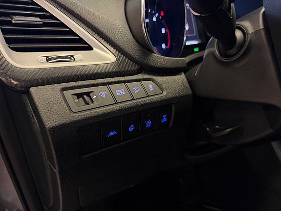 Hyundai Santa Fe 13 of 30