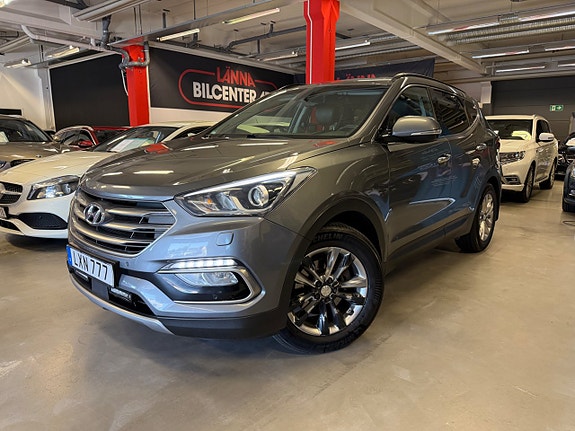 Hyundai Santa Fe 2 of 30