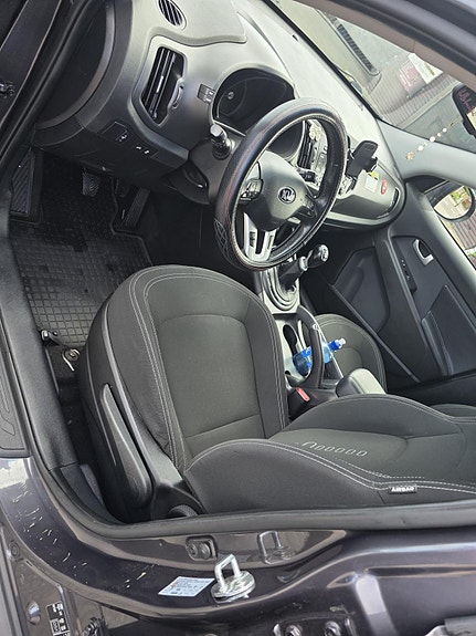 Kia Sportage 6 of 8