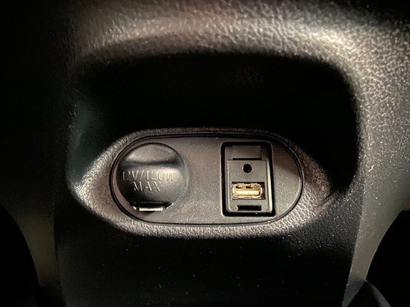 Toyota Yaris 19 of 19