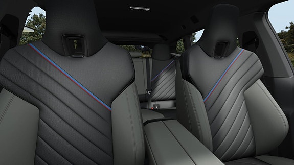 BMW iX 7 of 11
