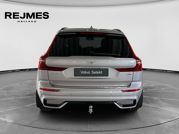 Volvo XC60 8 of 15