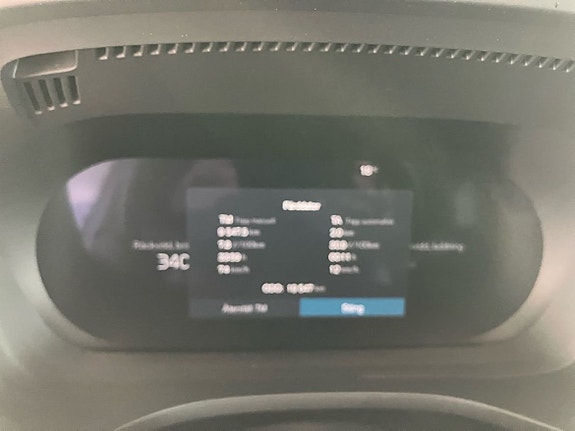 Volvo XC60 12 of 15