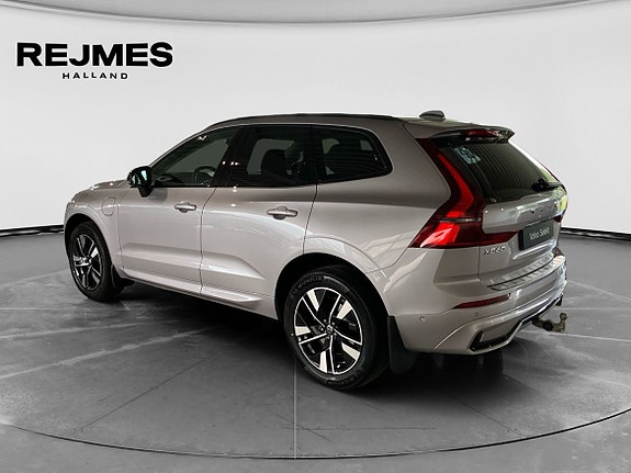 Volvo XC60 3 of 5