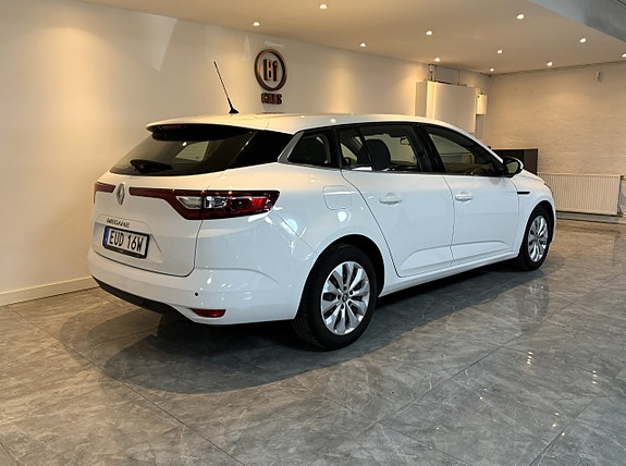 Renault Megane 4 of 5