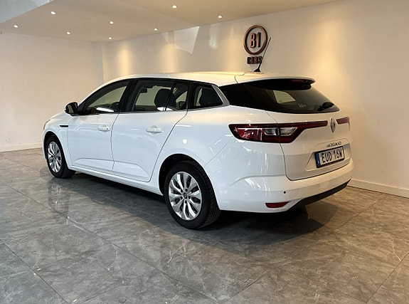 Renault Megane 3 of 5