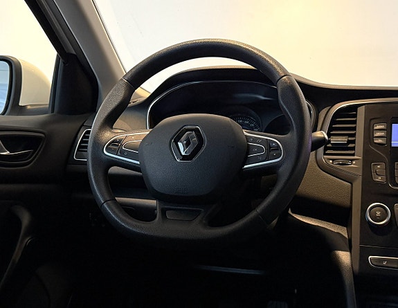 Renault Megane 13 of 15
