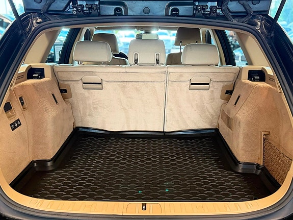 BMW 318i 8 of 18