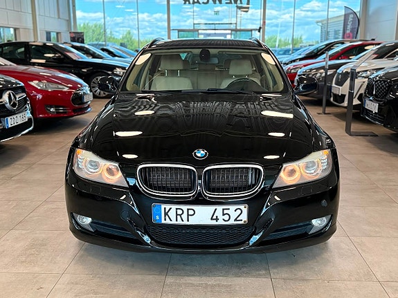 BMW 318i 2 of 5
