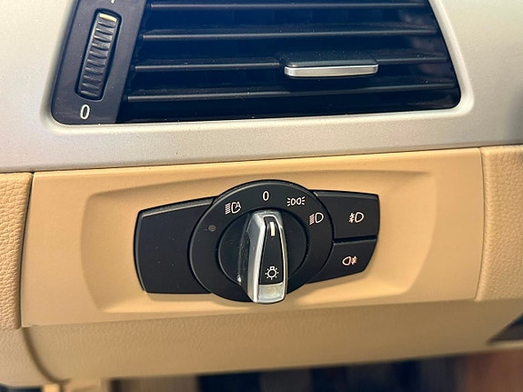 BMW 318i 18 of 18