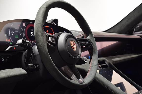 Porsche Taycan GTS 6 of 21