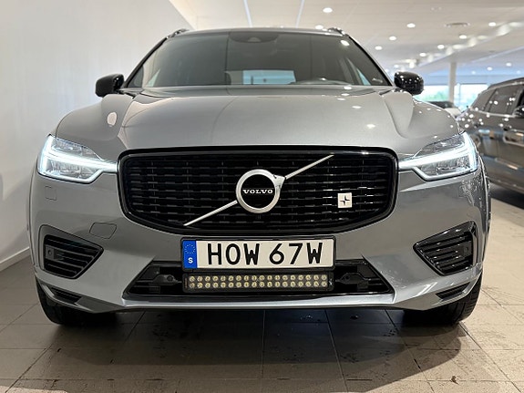 Volvo XC60 2 of 18