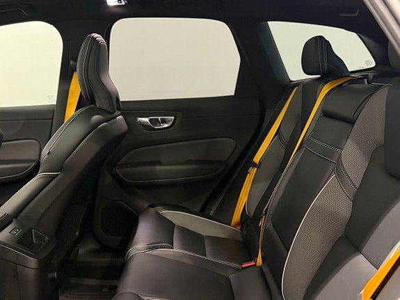 Volvo XC60 9 of 18