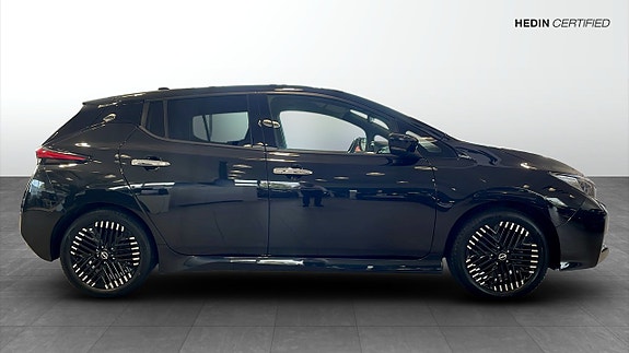 Nissan Leaf 4 of 5