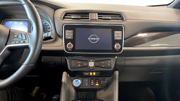 Nissan Leaf 11 of 12