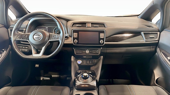 Nissan Leaf 7 of 12