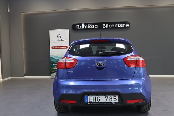 Kia Rio 8 of 14