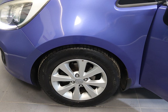 Kia Rio 9 of 14