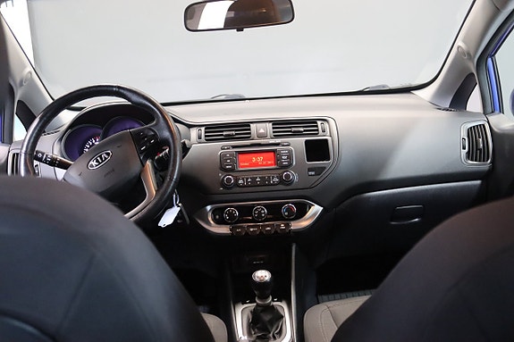 Kia Rio 13 of 14
