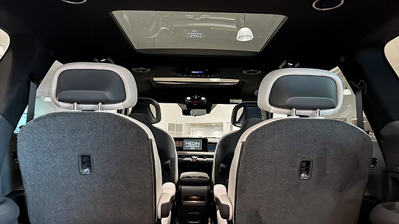 Kia EV9 16 of 17