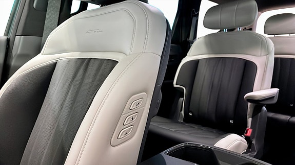 Kia EV9 6 of 17