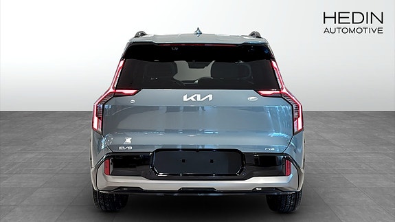 Kia EV9 10 of 18