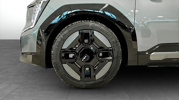 Kia EV9 6 of 18