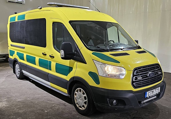 Ford Transit 4 of 12