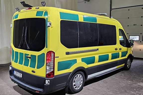 Ford Transit 2 of 12