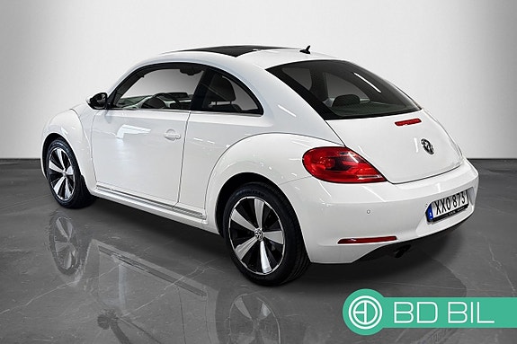 Volkswagen Beetle 2 of 5