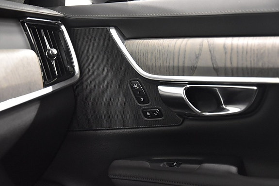 Volvo V90 17 of 27