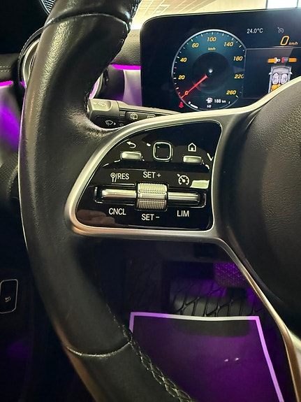 Mercedes-Benz CLA200 d 22 of 27