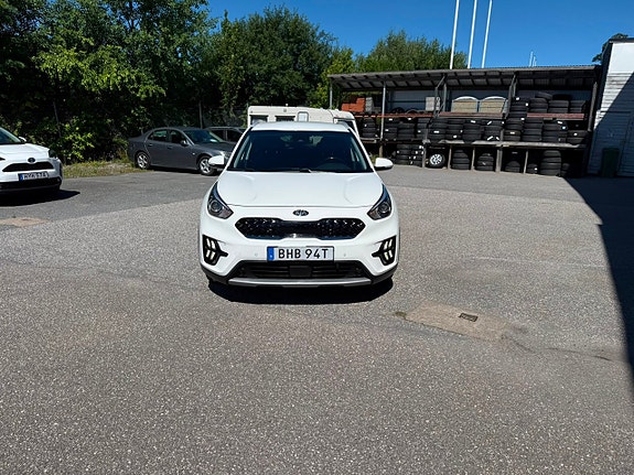 Kia Niro 2 of 28