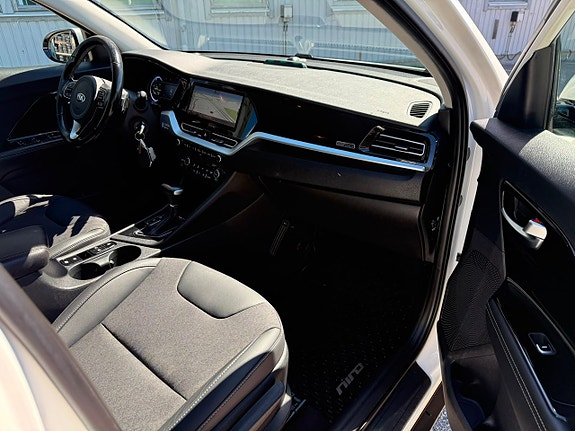Kia Niro 10 of 28