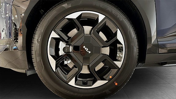 Kia EV5 9 of 13