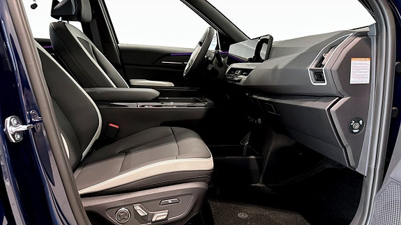 Kia EV5 3 of 13