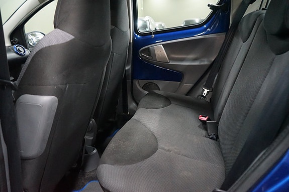 Toyota Aygo 10 of 14