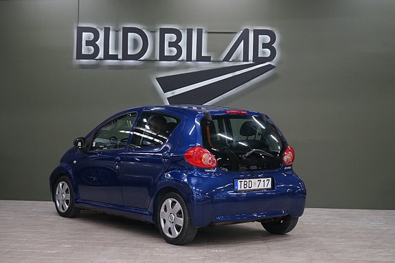 Toyota Aygo 5 of 14