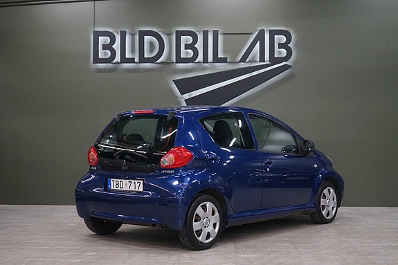 Toyota Aygo 4 of 14