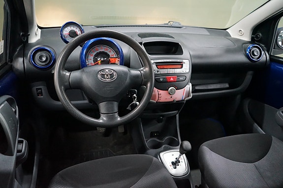 Toyota Aygo 7 of 14
