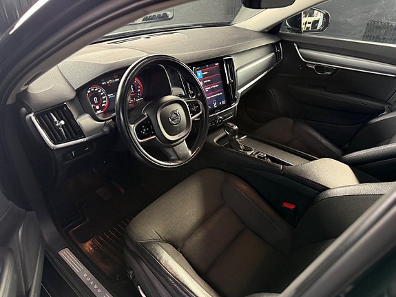 Volvo V90 6 of 12