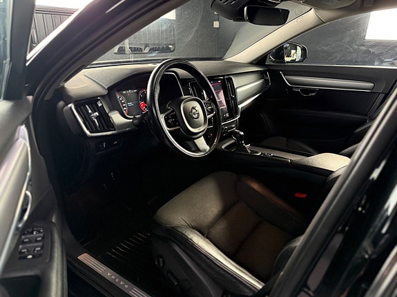 Volvo V90 5 of 12