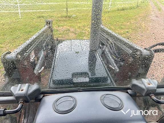 Traktor - Valtra 900 med lastare 23 of 30