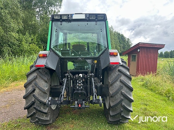 Traktor - Valtra 6350-4 med twin trac 10 of 30